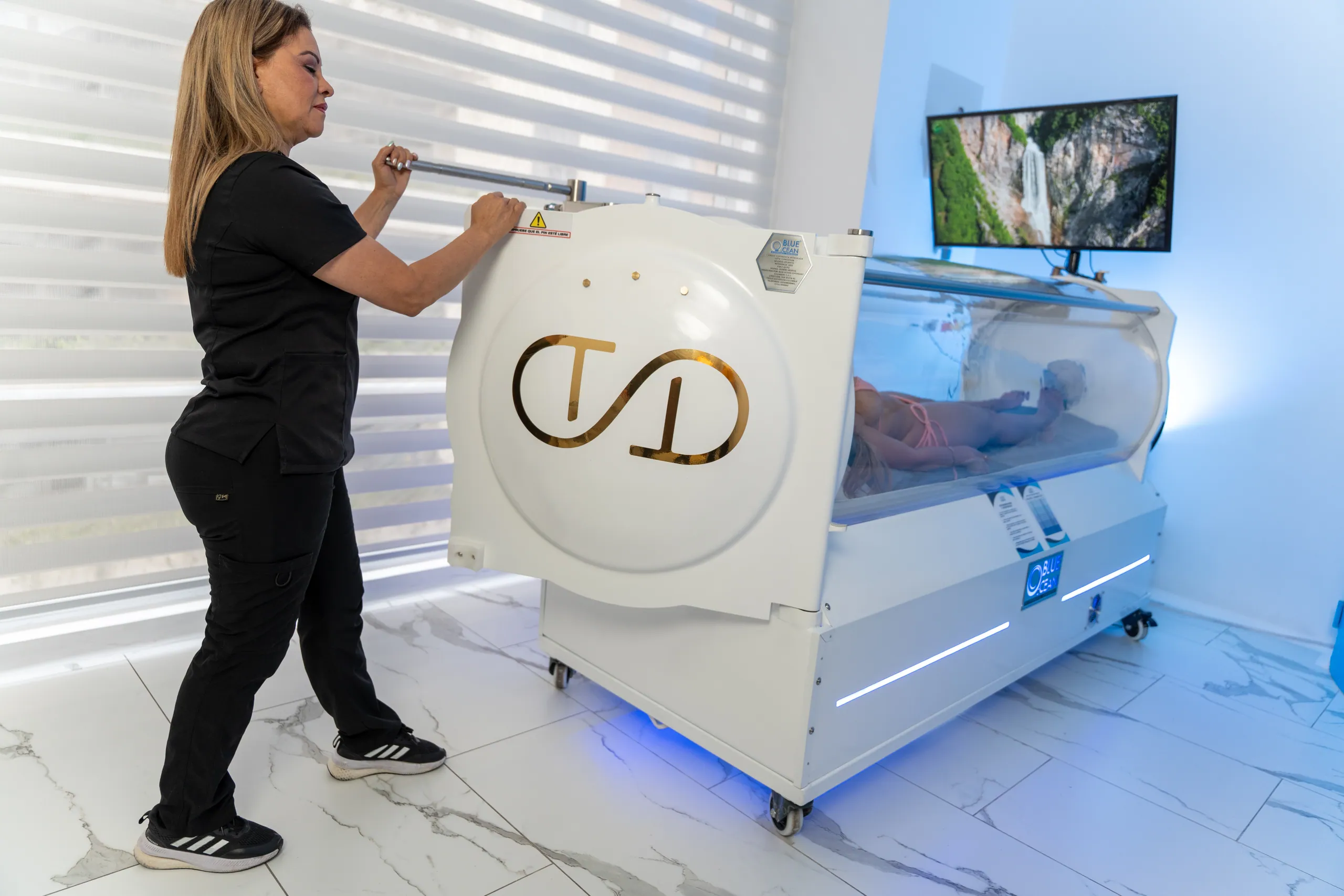 Revitalizing Hyperbaric Chamber at Total Definer Beauty Longevity Clinic